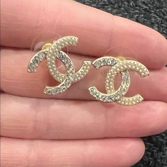 CHANEL Gold and Silver CC Earrings - Picture 11 of 11